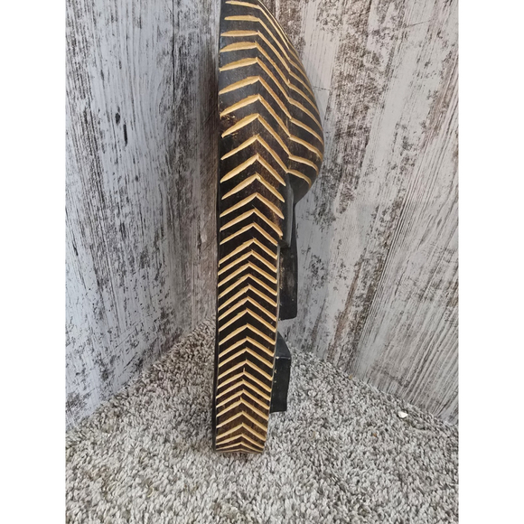 African wood mask handcrafted 13" - Picture 3 of 10